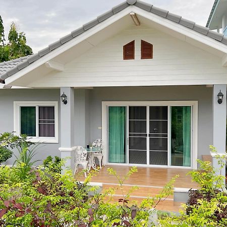 New Home Gบ้านเดี่ยวสร้างใหม่ ใกล้ทะเล ตัวเมืองระยอง Ban Chak Phai Екстер'єр фото
