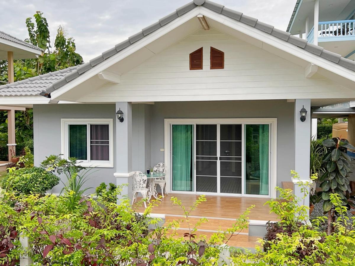 New Home Gบ้านเดี่ยวสร้างใหม่ ใกล้ทะเล ตัวเมืองระยอง Ban Chak Phai Екстер'єр фото