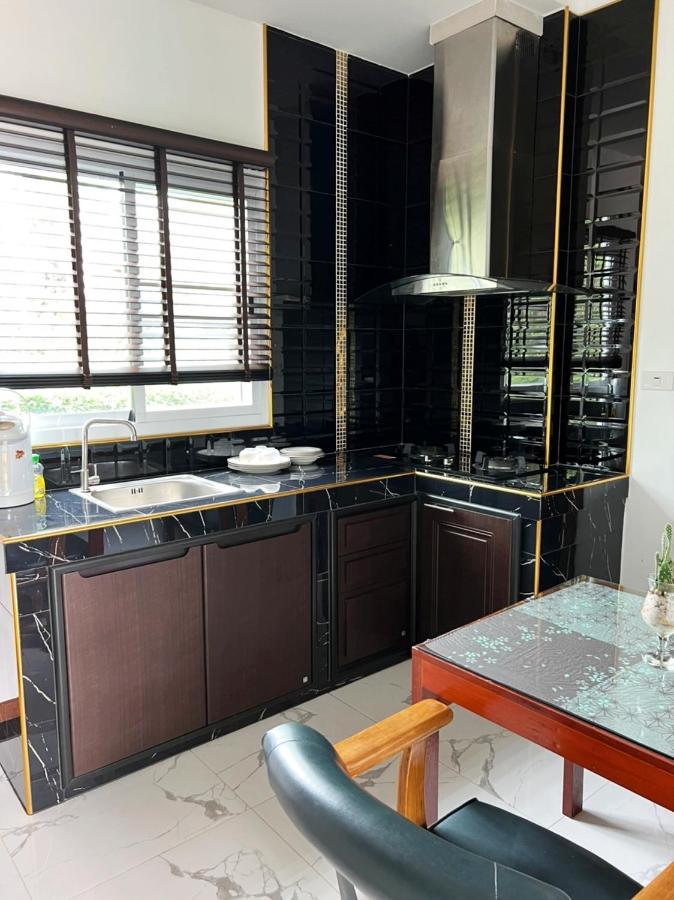 New Home Gบ้านเดี่ยวสร้างใหม่ ใกล้ทะเล ตัวเมืองระยอง Ban Chak Phai Екстер'єр фото