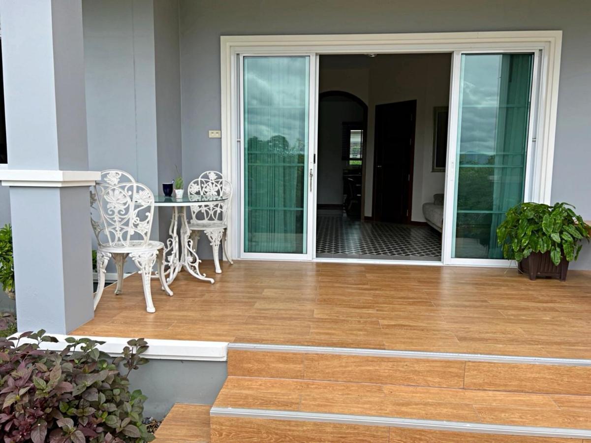 New Home Gบ้านเดี่ยวสร้างใหม่ ใกล้ทะเล ตัวเมืองระยอง Ban Chak Phai Екстер'єр фото